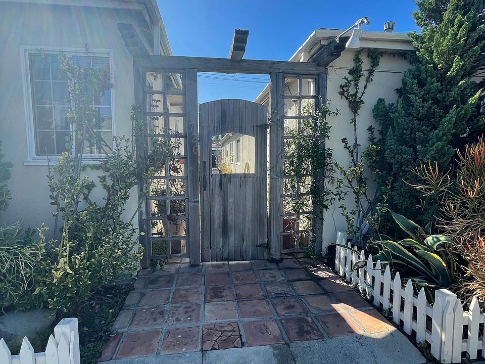 1st image of 1726 Abbot Kinney Blvd #1