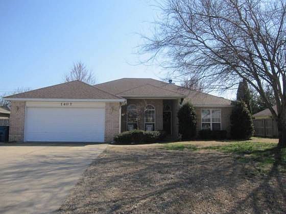 1st image of 1407 Sanford Dr