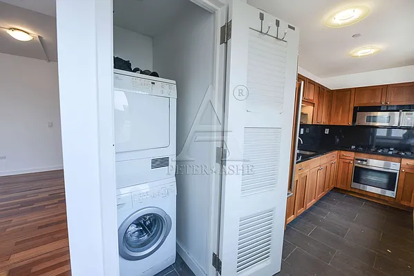 Rented by Peter Ashe | media 54