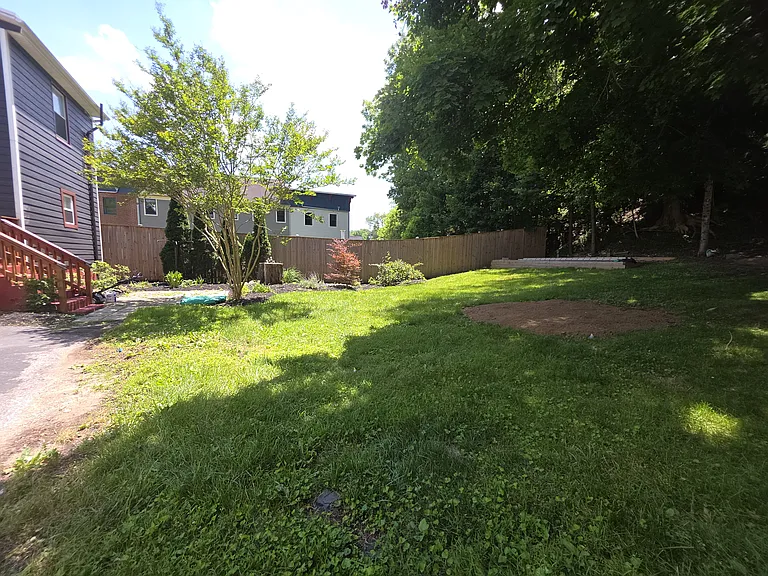 7516 Main St — Photo 42