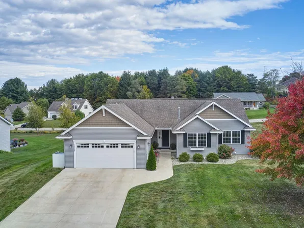 1338 Pollard Ln, Traverse City, MI 49696