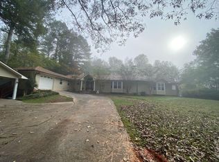 160 Bartlett Cir, Bowdon, GA 30108