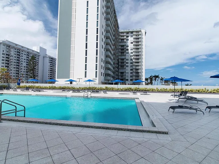 5601 Collins Ave #1204 — Photo 26