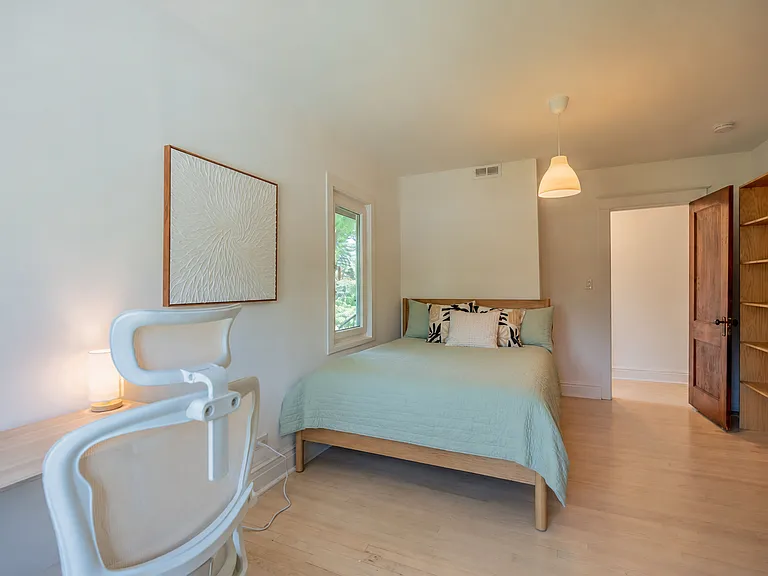 2227 N Nordica Ave — Photo 22