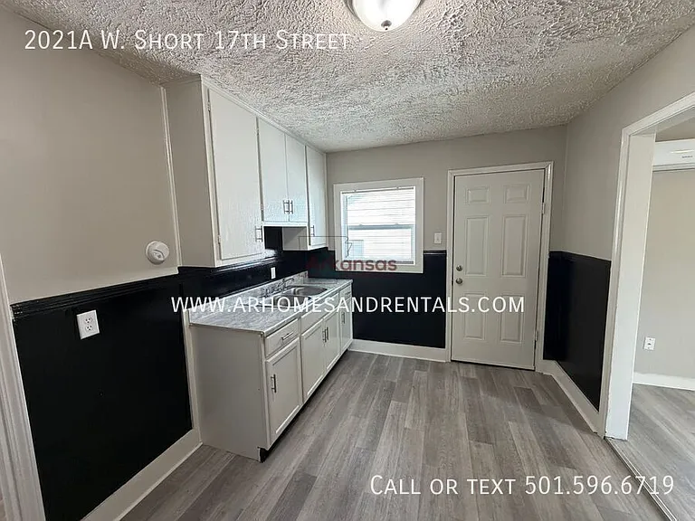 2021A W Short 17th St — Photo 5
