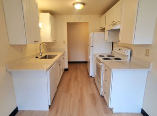 Fairview Apartments, Puyallup, WA 98372