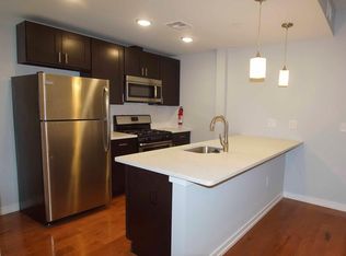 411 N 41st St #2R, Philadelphia, PA