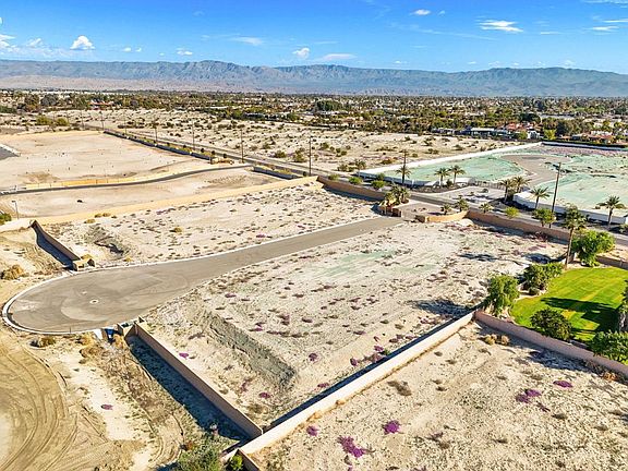 4th image of 4 Lemay Ct