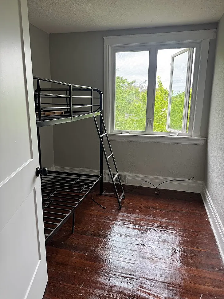 3873 Fischer Ave — Photo 4
