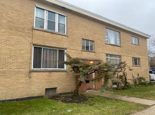 744 Walnut St, Waukegan, IL 60085