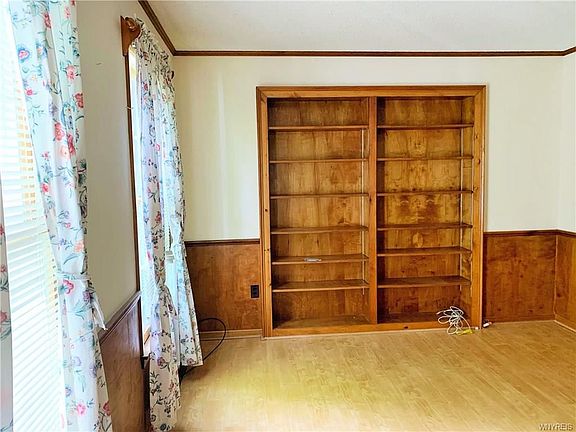 5th image of 73 Plumwood Ct