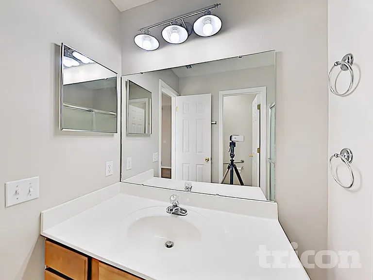 6300 Rolling Tree St — Photo 11