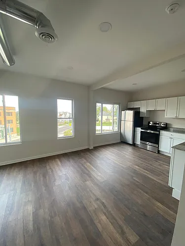 545 Main St #3 Photo 1