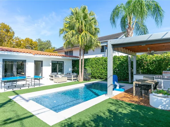 630 Almeria Ave, Coral Gables, FL 33134