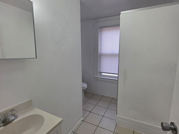 5th image of 386 Lighthouse Rd Unit 2