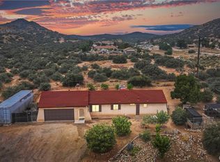 8165 Riggins Rd, Phelan, CA 92371