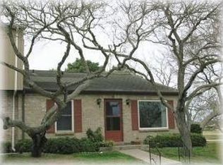 96 Townhouse Ln, Corpus Christi, TX 78412
