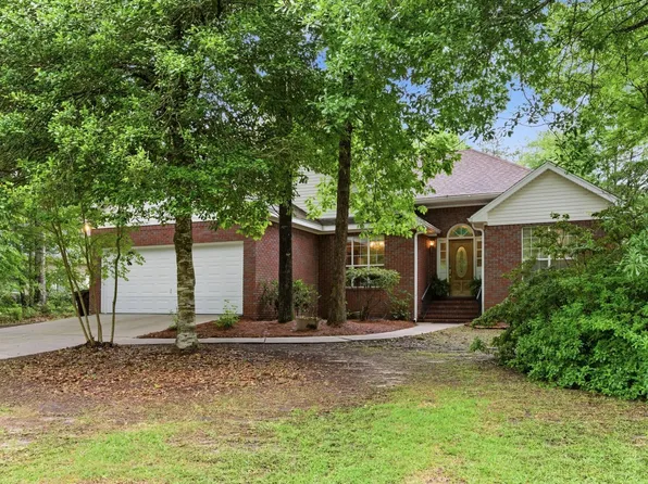 66 Saint Andrews, Hattiesburg, MS 39401