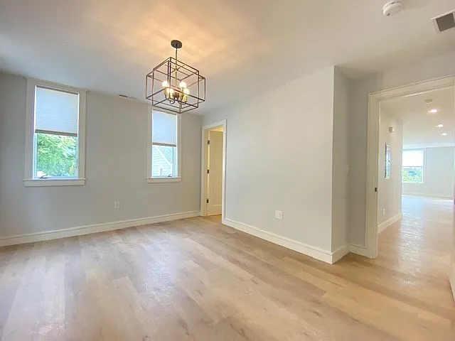 92 Walnut St #2 — Photo 8