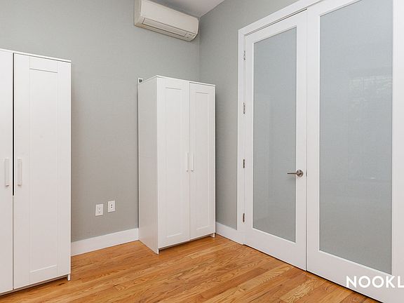 3rd image of 806 President St #2E