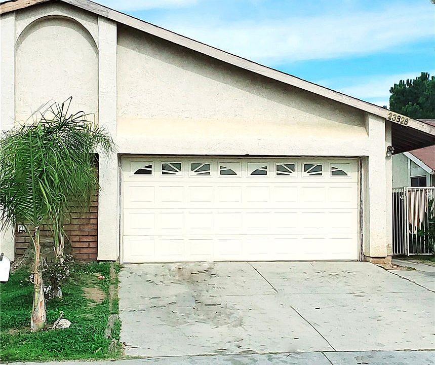 1st image of 23828 Nanwood Dr