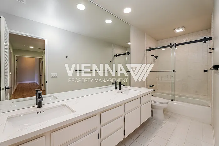 340 Wyndgate Rd — Photo 16