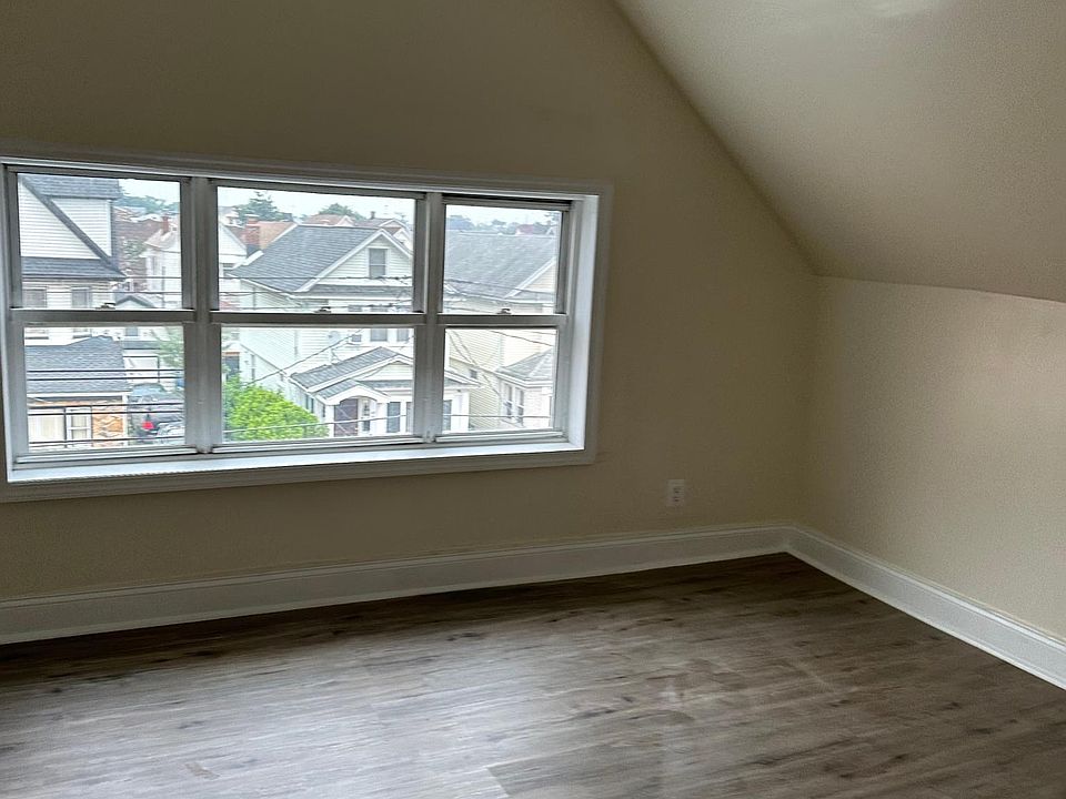 1st image of 101 Avenue 117 St #3