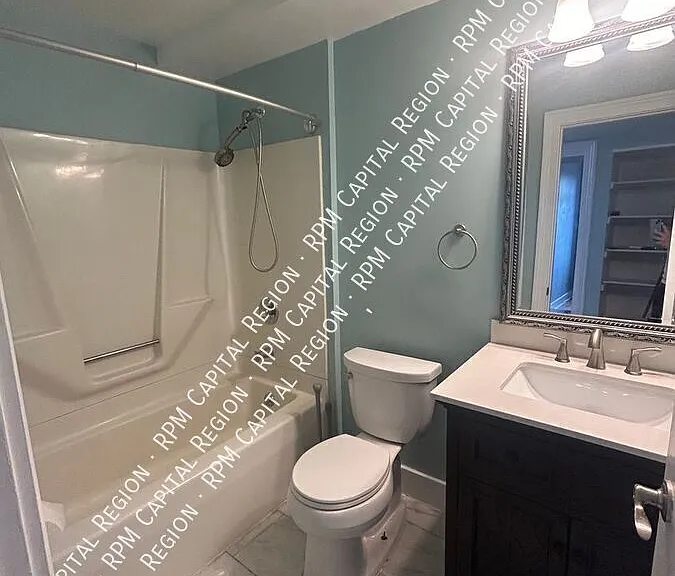 409 Madison Ave #303 — Photo 4