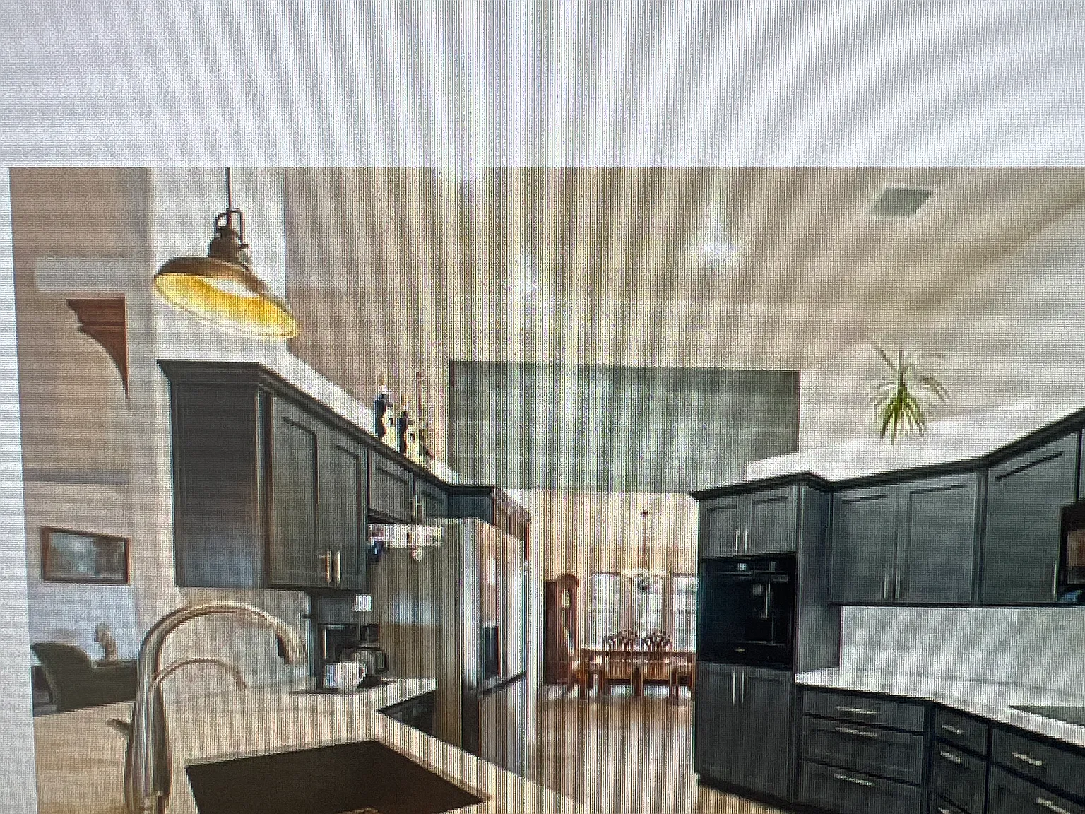 3 bed, 2215 sqft, $4,000 — Photo 4