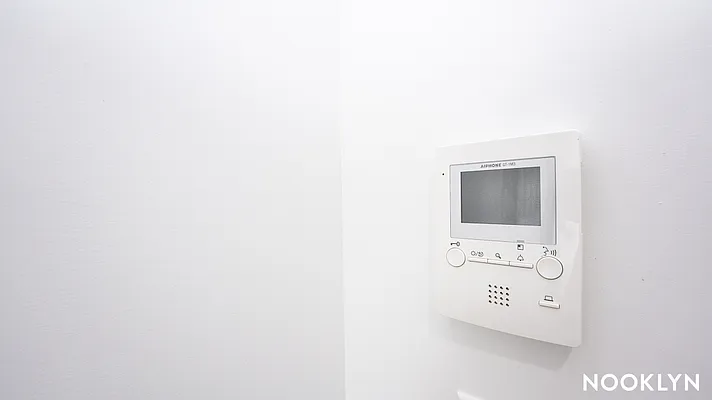 Rented by Nooklyn NYC LLC | media 23