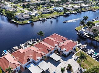 4041 SE 11th Pl APT 105, Cape Coral, FL 33904