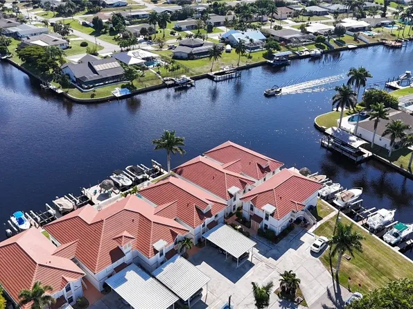 4041 SE 11th Pl APT 105, Cape Coral, FL 33904
