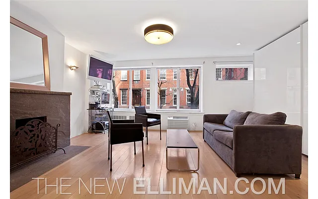 Rented by Douglas Elliman | media 11