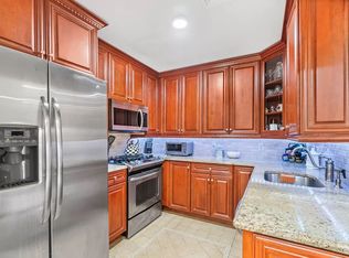 155 Bay St #L, Staten Island, NY 10301