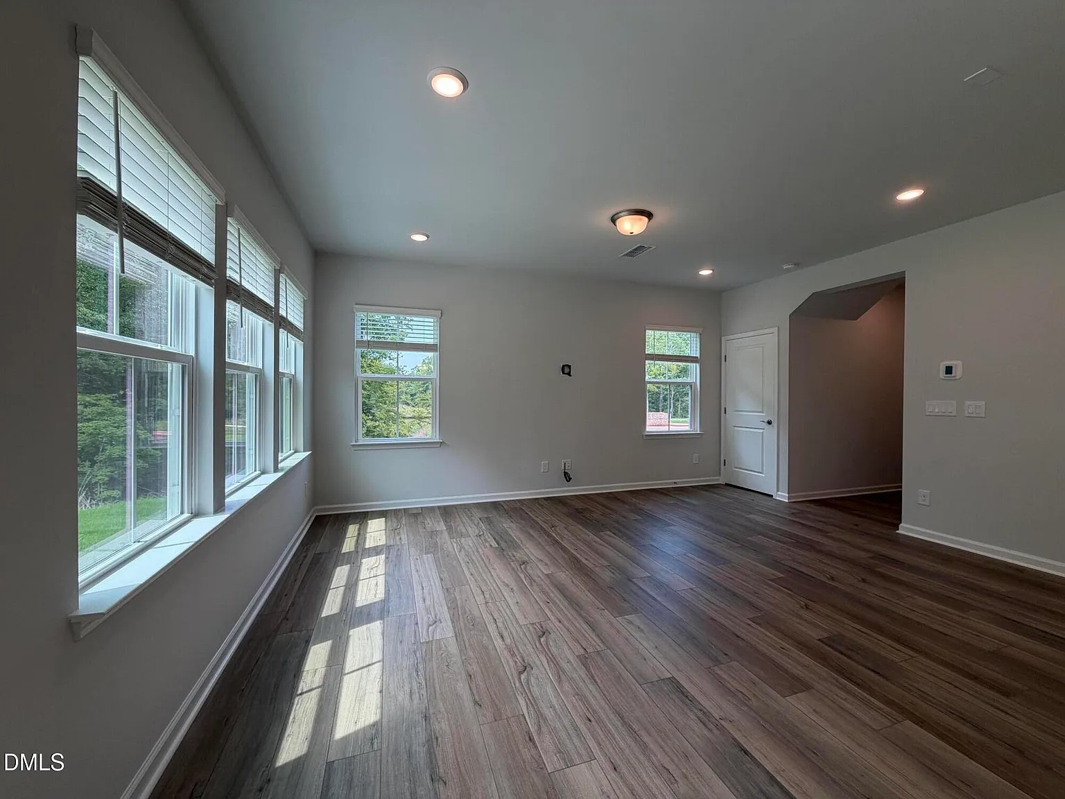 3 bed, 2.5 bath, 1872 sqft, $2,250 — Photo 4