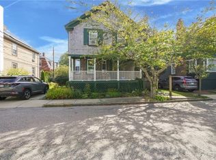 19 Slocum St, Newport, RI 02840