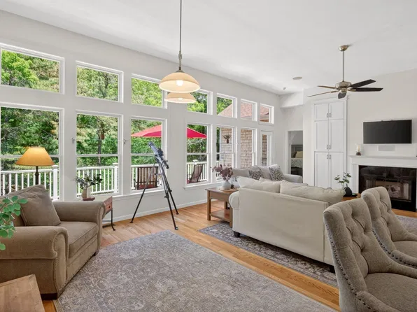 51 Forest Edge, Plymouth, MA 02360
