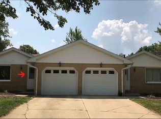 5 Brookshire Grn #5B, Bloomington, IL