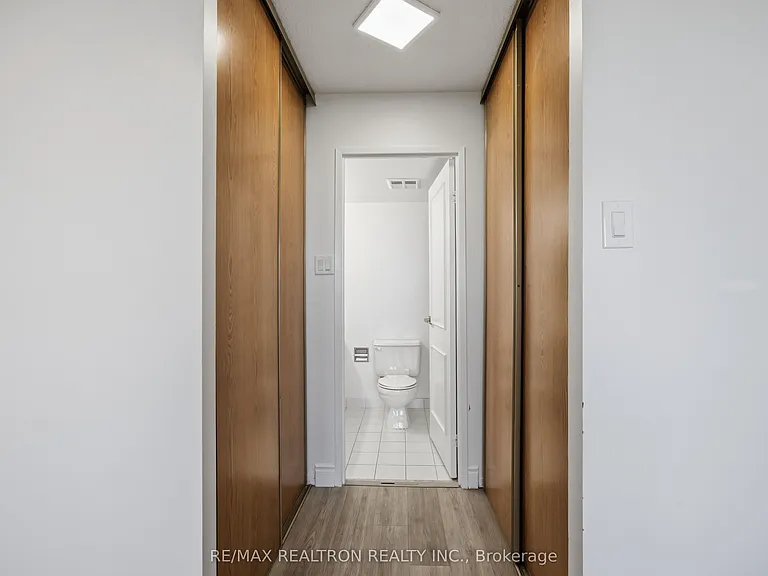 7440 Bathurst St #608 — Photo 25