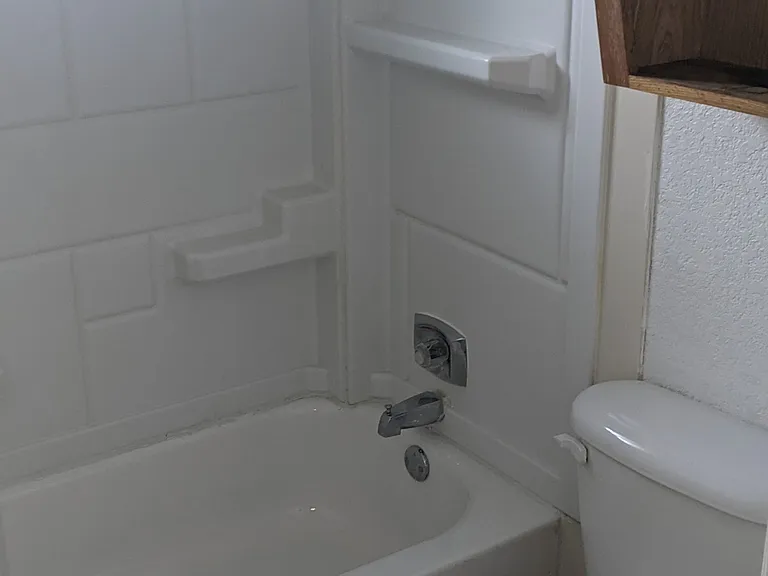 512 W Green Ave #28 — Photo 7