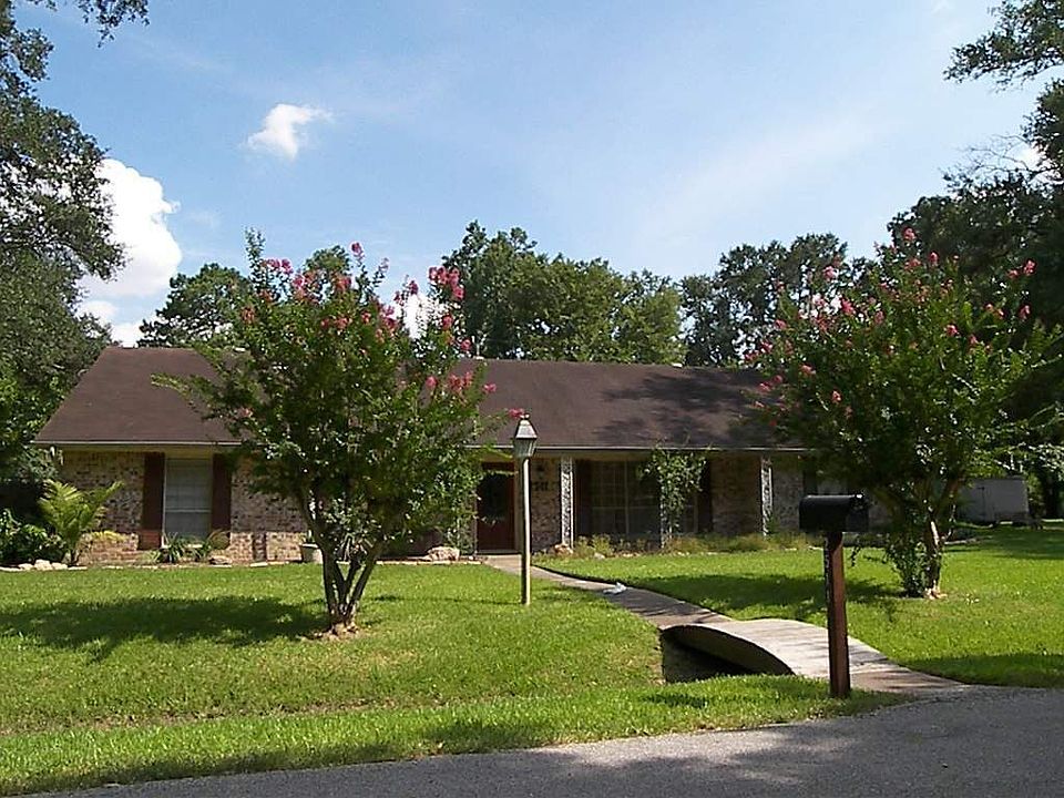1st image of 2511 Bammel Timbers Ln