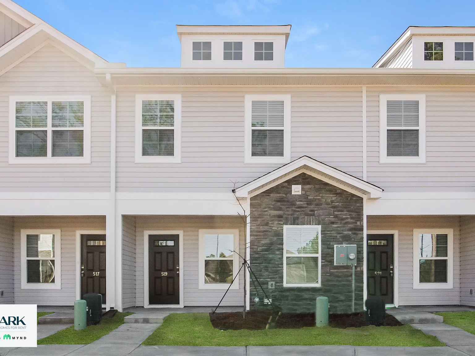 2 bed, 2.5 bath, 1428 sqft, $1,663 — Photo 1