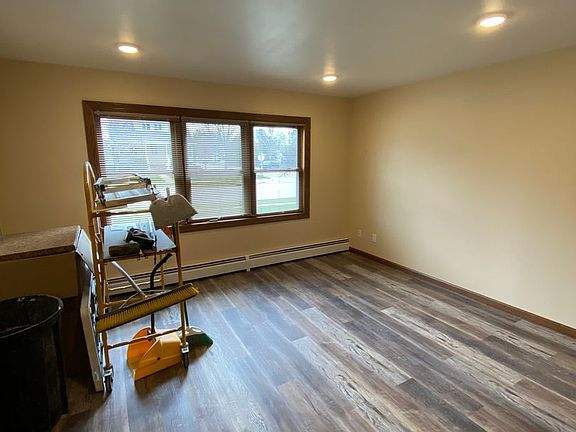 4th image of 605 E Pearl St APT 1
