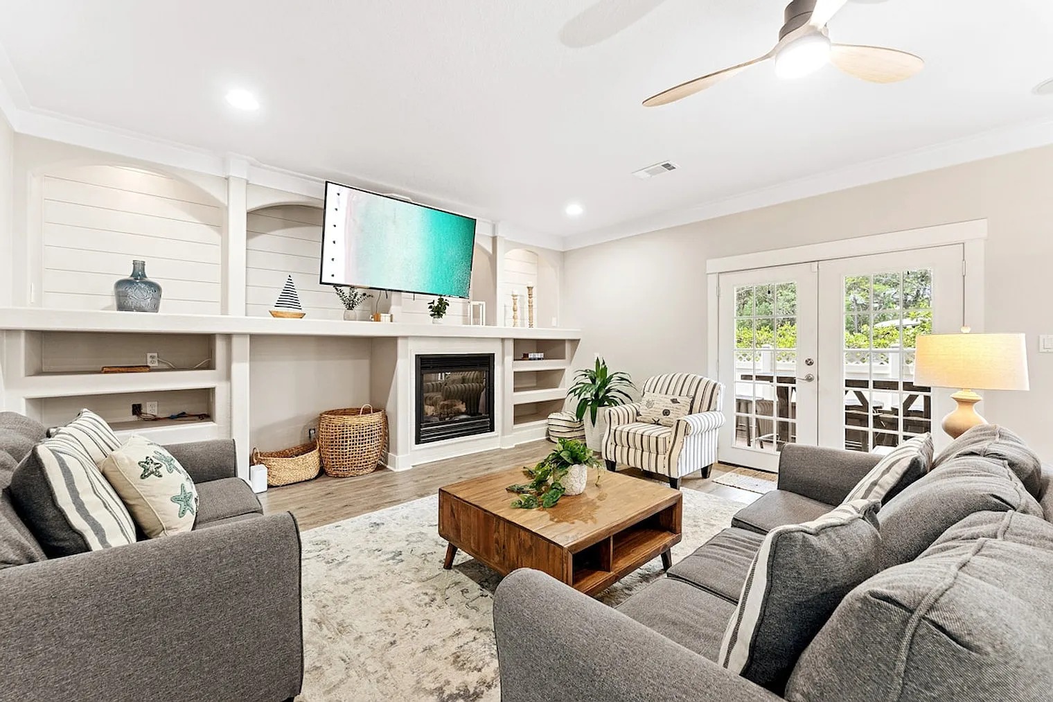 5 bed, 3.0 bath, 3132 sqft, $4,270 — Photo 1