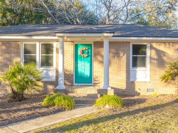 740 Windward Rd, Charleston, SC 29412