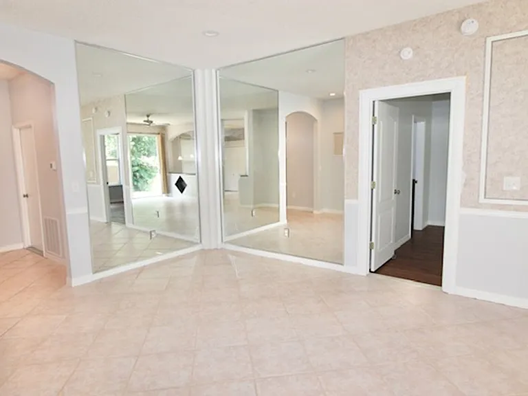 1710 Riveredge Rd — Photo 16