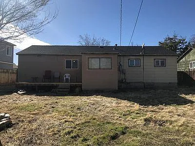 802 Munley Dr photo 1