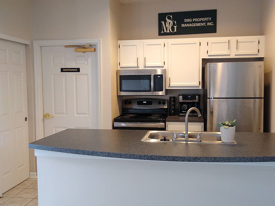 Clubhouse Kitchen