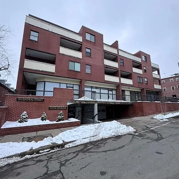 20 Central St #215 — Photo 1