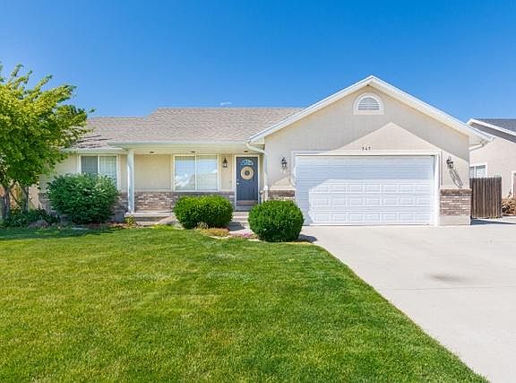 4th image of 347 E La Vera Ln